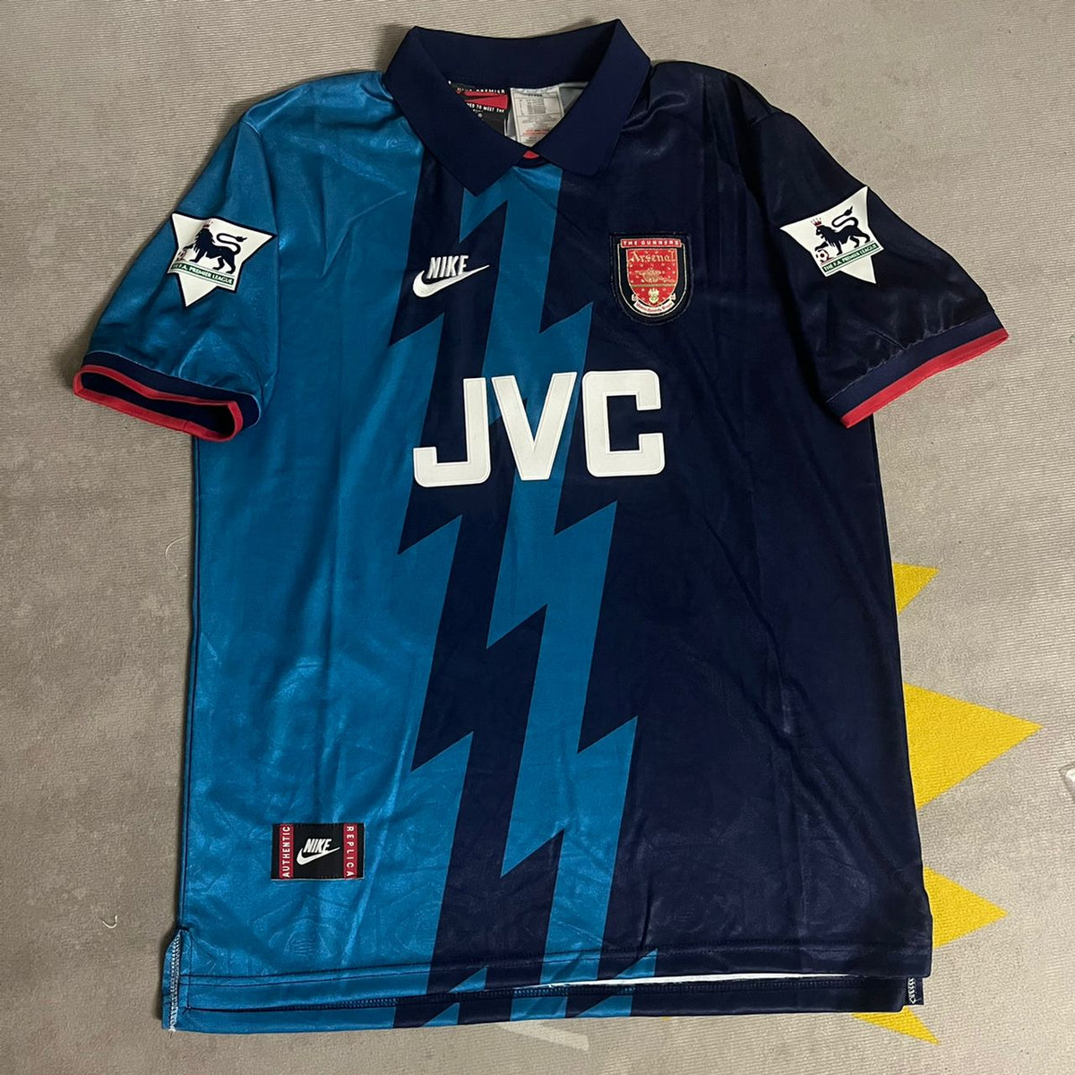 Thierry Henry Arsenal Retro 1998 Season Retro Jersey