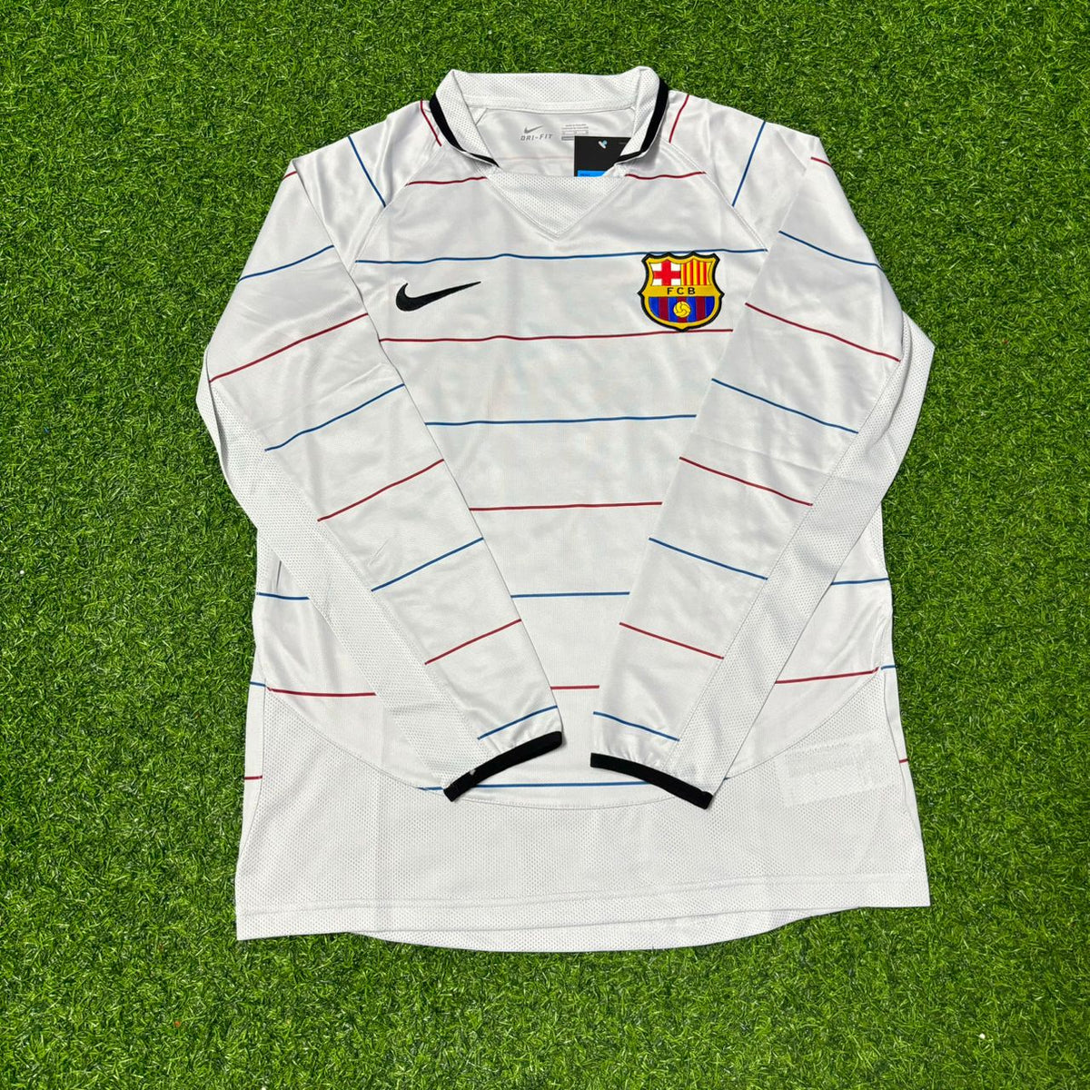 Maillot Rétro de Football Carles Puyol #5 Barcelone 2003 2004 Extérieur Manches Longues