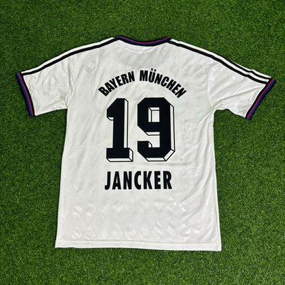 Bayern Munich 1997/98 Away White Retro Football Jersey – Carsten Jancker