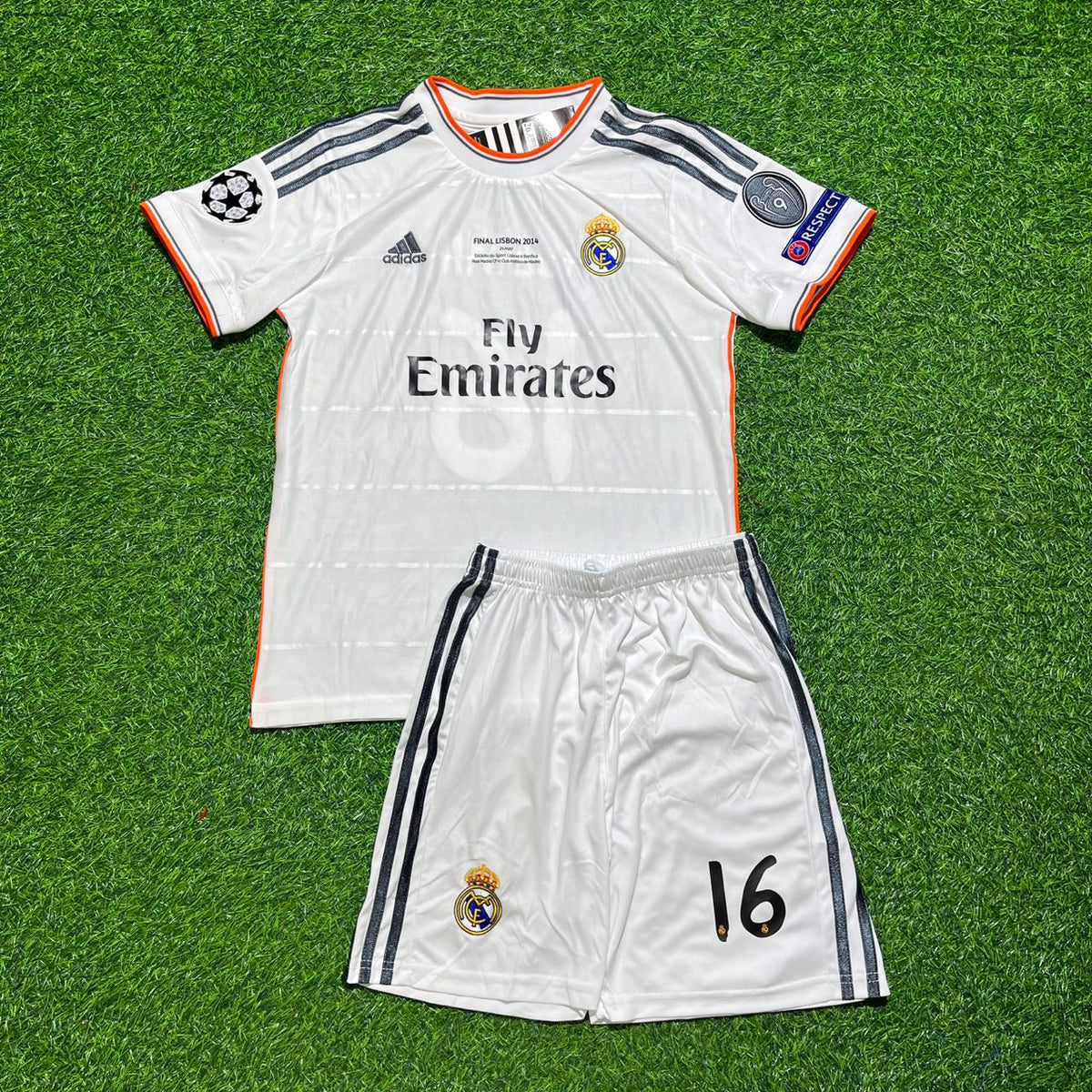 Casemiro #16 Real Madrid 2014 Champions League Final Kids Retro Kit