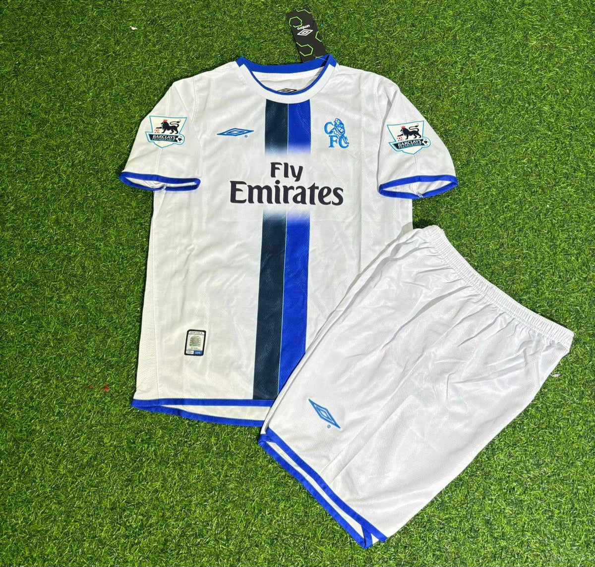 Chelsea Away 2004/05 Retro Kids White Football Jersey