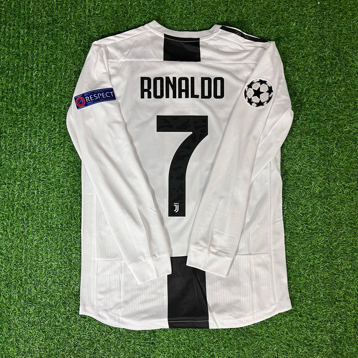 Cristiano Ronaldo Juventus 2018 2019 Long-Sleeve Retro Jersey Trikot