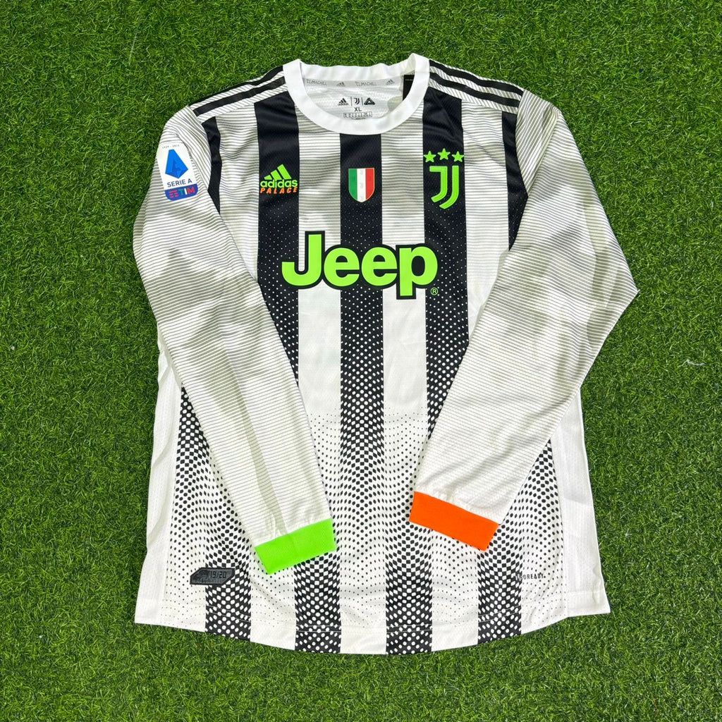Cristiano Ronaldo Juventus 2019-2020 Langarm Retro Fußballtrikot