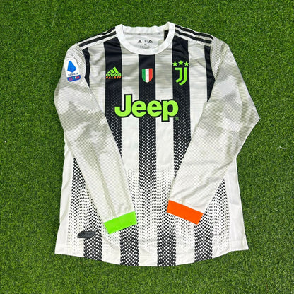 Cristiano Ronaldo Juventus 2019-2020 Langarm Retro Fußballtrikot