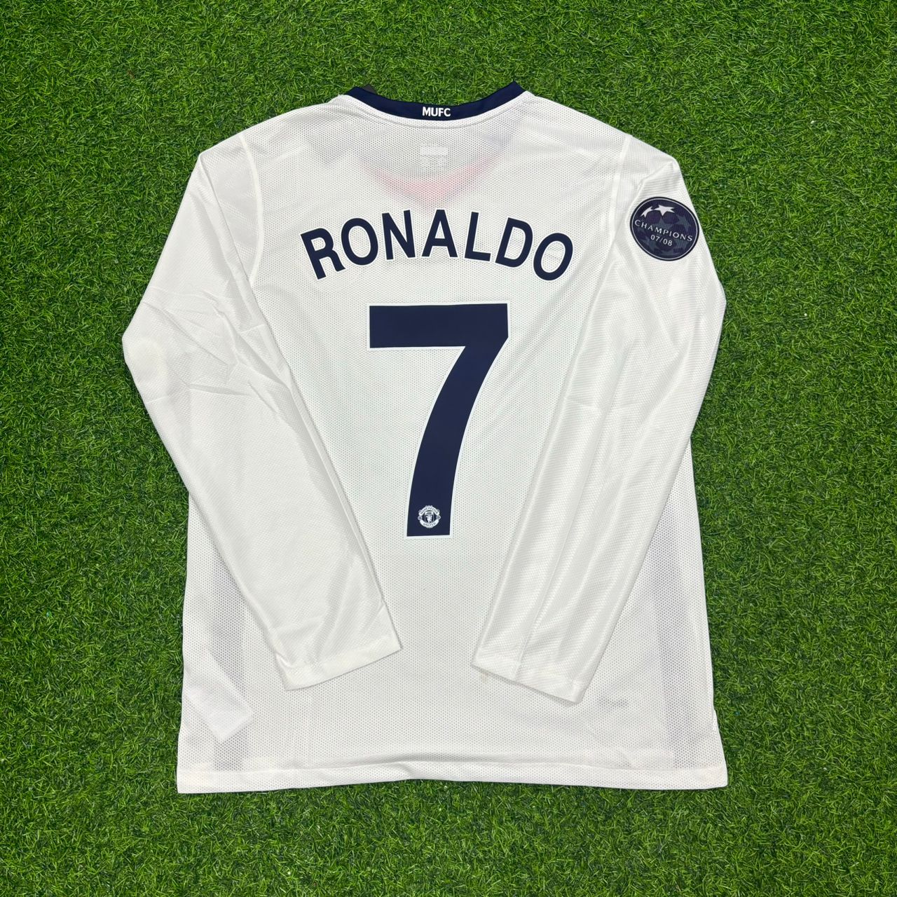 Cristiano Ronaldo Manchester United 2009 CL Final White Long-Sleeve Retro Football Shirt