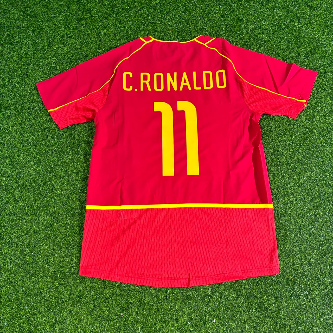 Cristiano Ronaldo Nummer 11 Portugal 2002 Retro Heimtrikot Rot