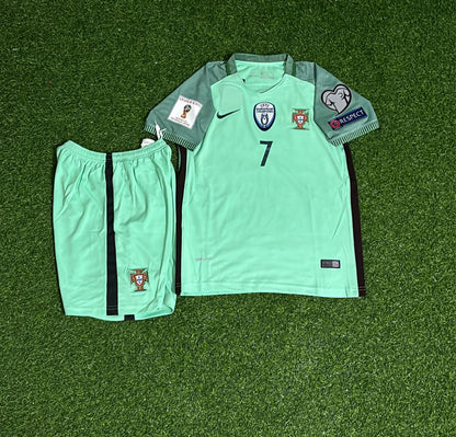 Cristiano Ronaldo Portugal 2018 World Cup Kids Retro Football Jersey Kit