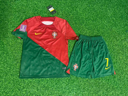Cristiano Ronaldo #7 Portugal WM 2022 Heim Retro Fußballtrikot