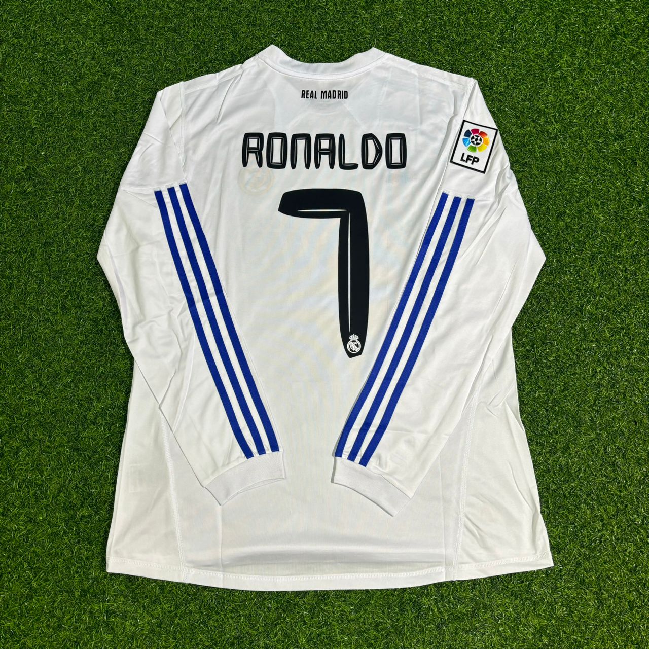 Cristiano Ronaldo Real Madrid 2010-2011 Home Long Sleeve Retro Football Jersey