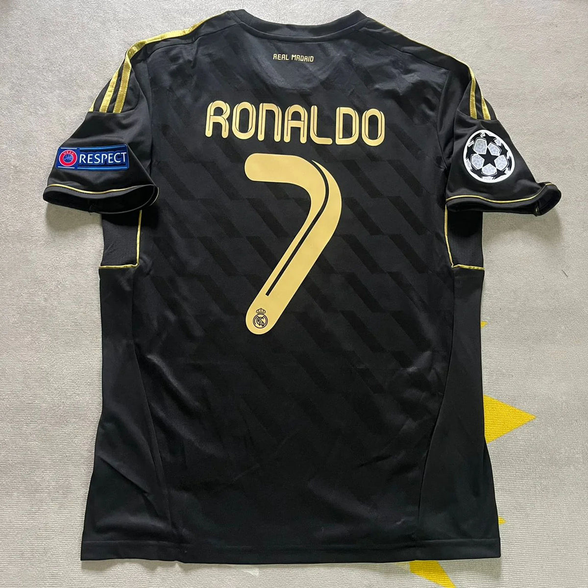 Cristiano Ronaldo 7-  Real  Madrid 2011-2012  Champions League Retro Jersey Soccer Shirt