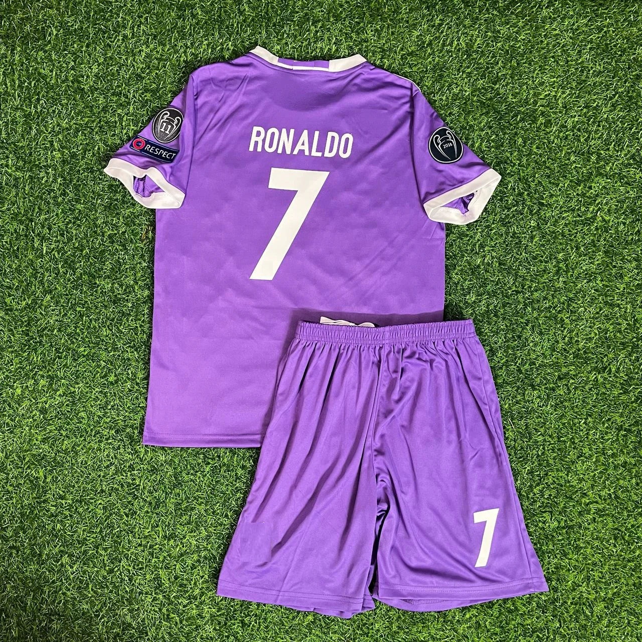 Cristiano Ronaldo Real Madrid Kids Kit Jersey Soccer Shirt KinderTrikot