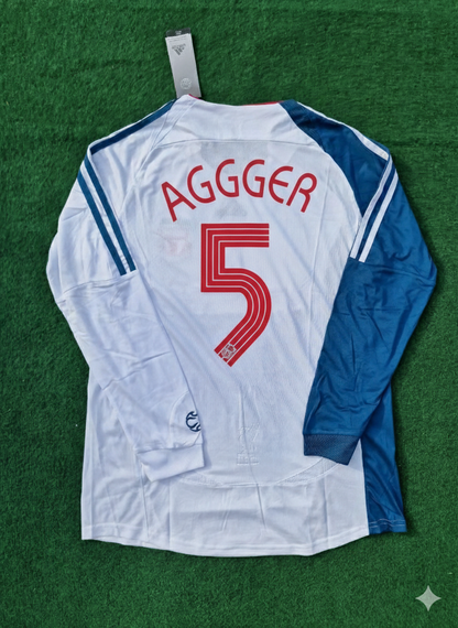 Maillot rétro Liverpool 2007 blanc et bleu à manches longues – Daniel Agger