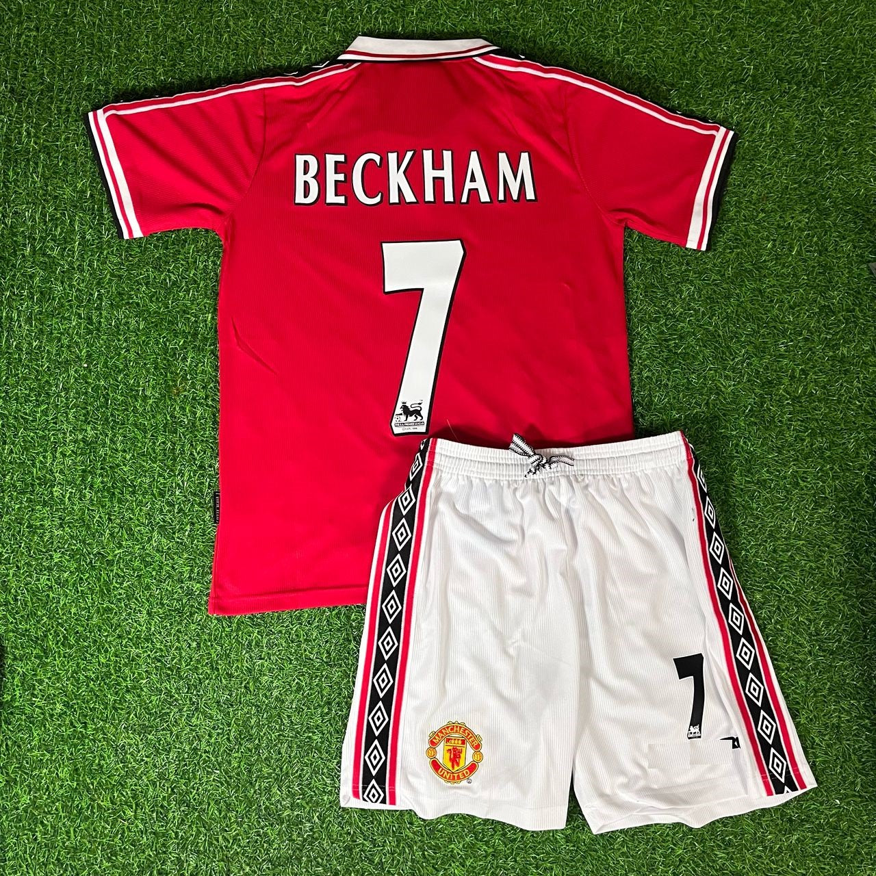 David Beckham Manchester United 1999 Kinder Set Retro Trikot Fußball T-Shirt