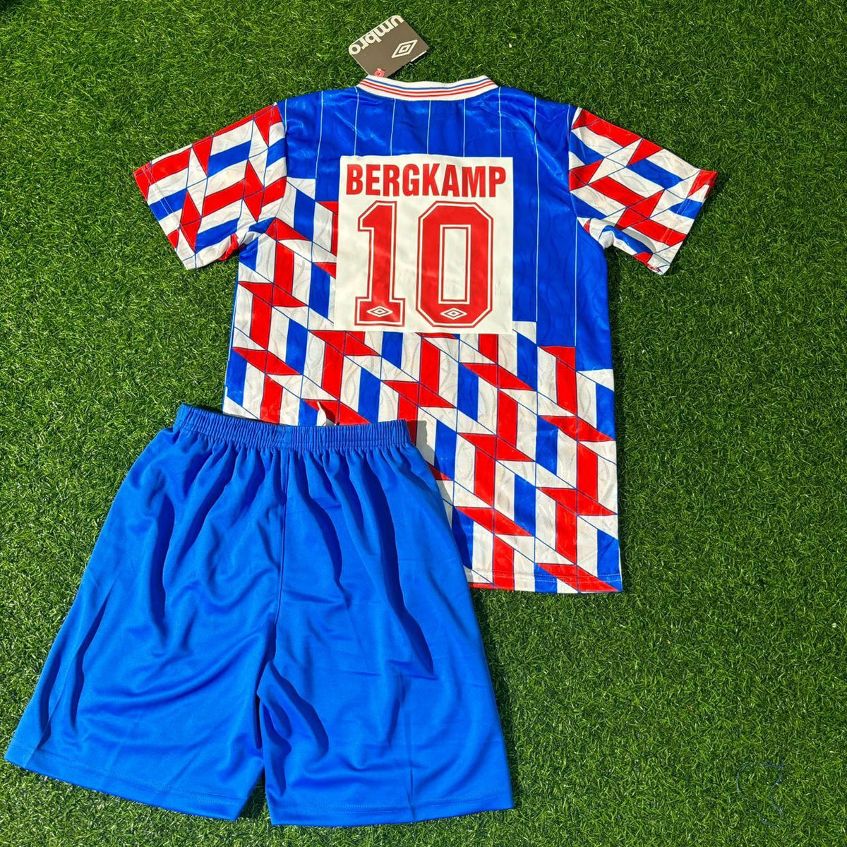 Ensemble maillot de football rétro Ajax de Dennis Bergkamp