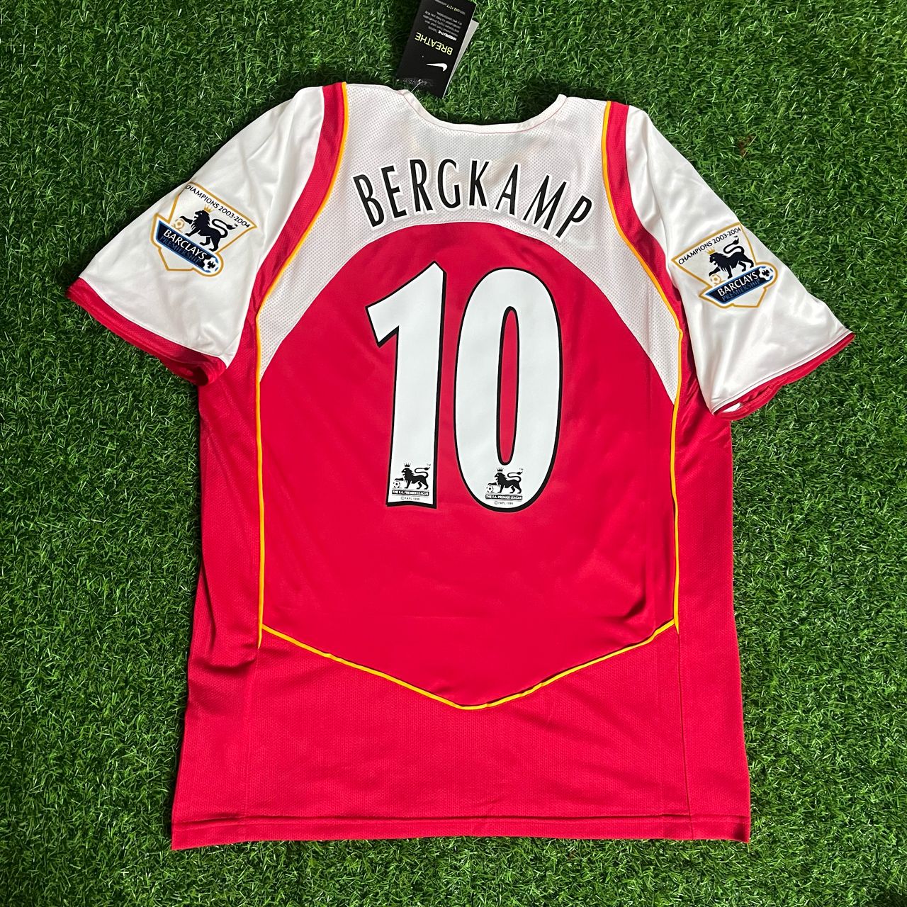 Dennis Bergkamp 10 - Arsenal 2004/2005 Maillot rétro O2 Rouge Maillot de foot