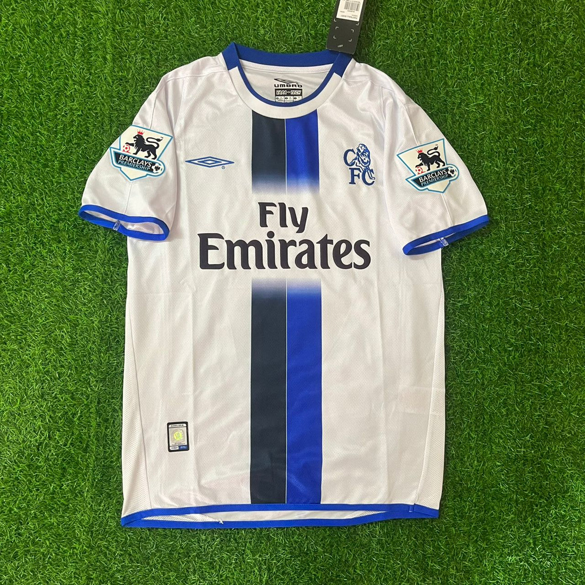Eidur Gudjohnsen Chelsea Away 2004 Retro Football Jersey