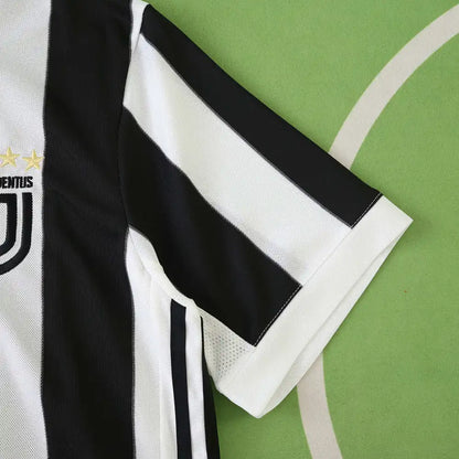 Juventus F.C. 2017-2018 Season  Home Retro Football Jersey Trikot Maillot