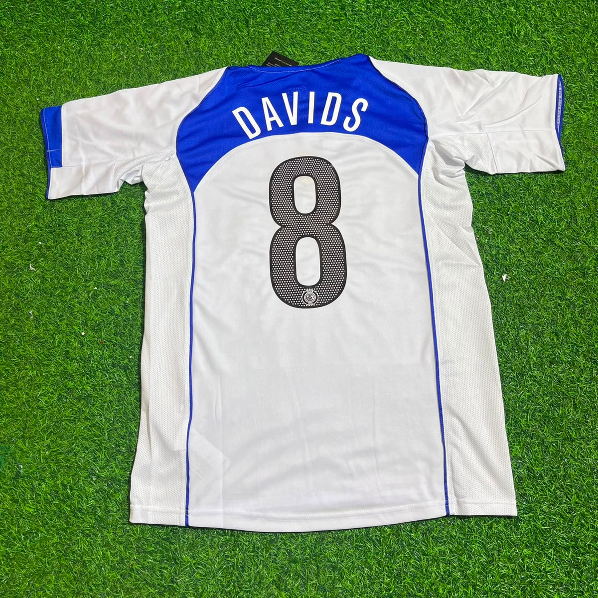 Camiseta de fútbol retro blanca del Inter de Milán 2004-2005 de Edgar Davids
