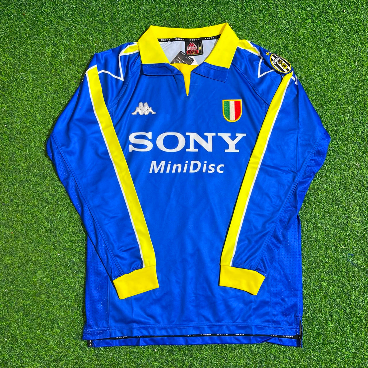 Edgar Davids Juventus 1997–1998 Long Sleeve Retro Football Jersey Kit