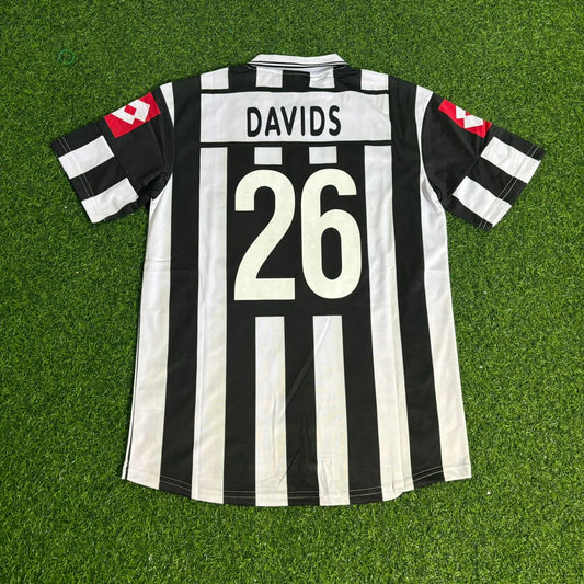 Camiseta retro de la Juventus de Edgar Davids, temporada 2001-2002