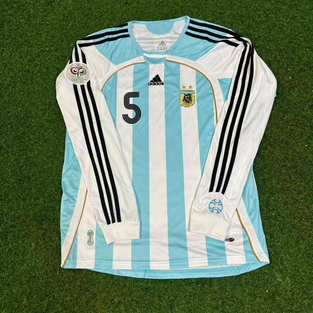 Argentina 2006 World Cup Long Sleeve Retro Football Jersey – Esteban Cambiasso 5