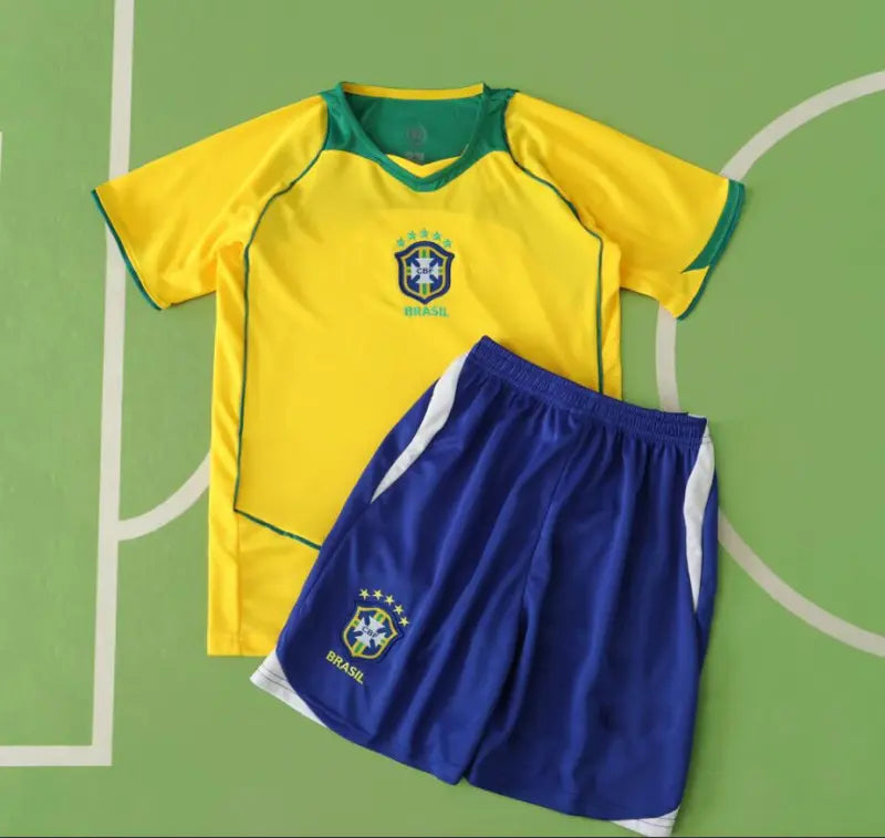 Adriano Brazil 2004-06 Retro Kids kit Kindertrikot maillot enfant Soccer Shirt