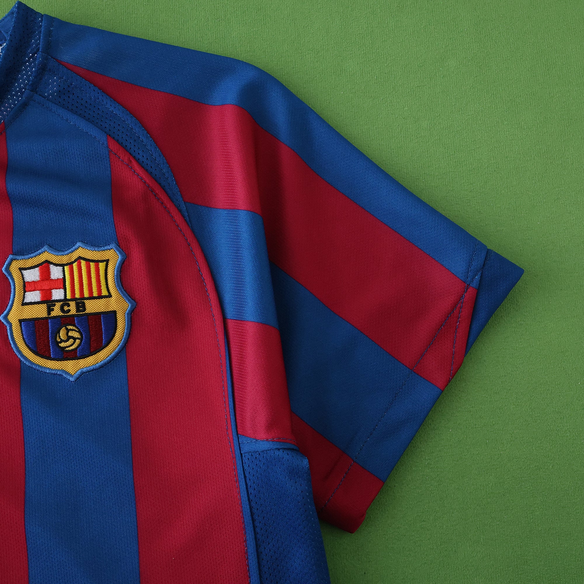 FC Barcelona 2005-2006 Season Home Retro Kids Football Jersey Trikot Maillot