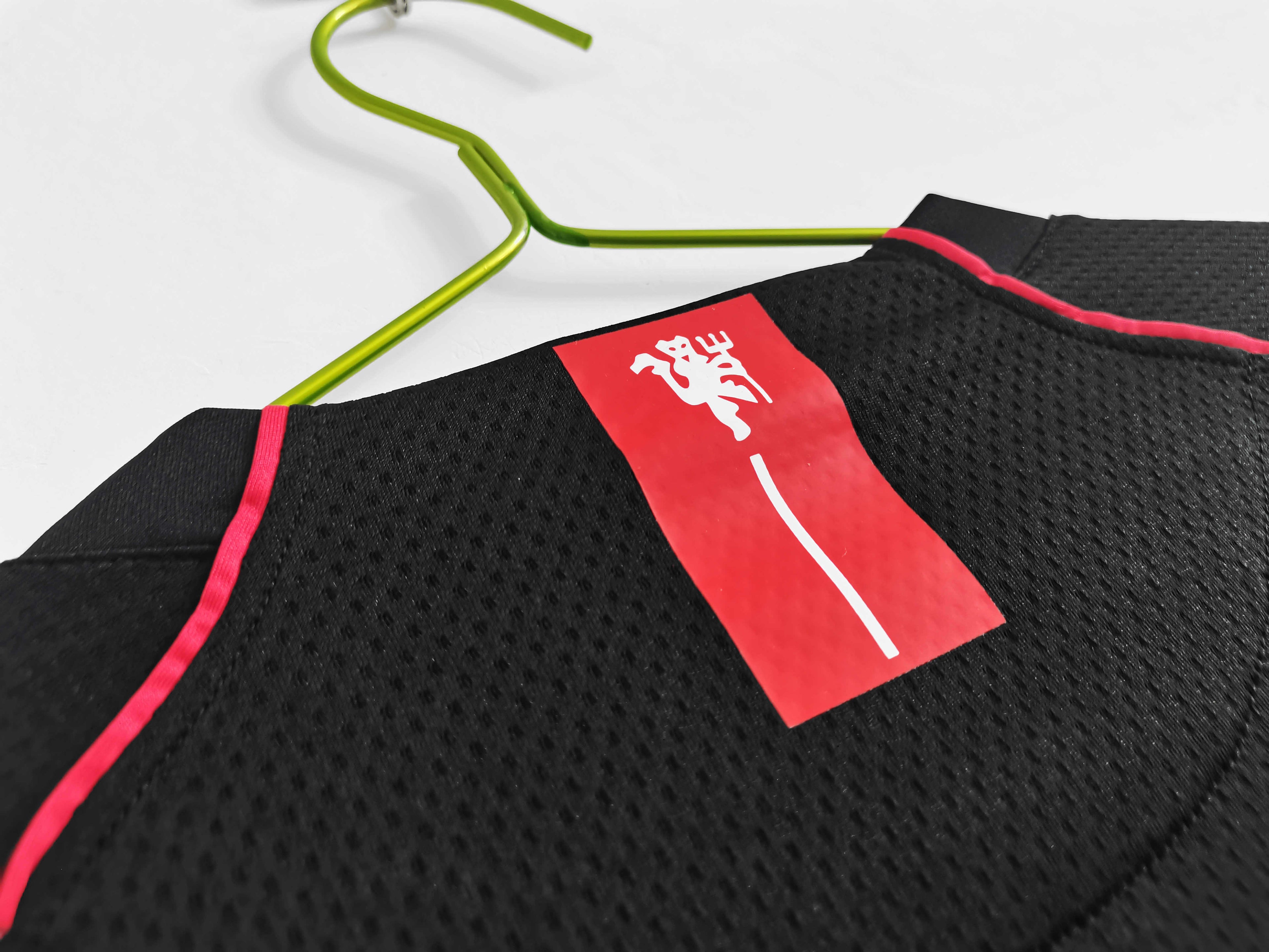 Manchester United Retro Langarm-Fußballtrikot