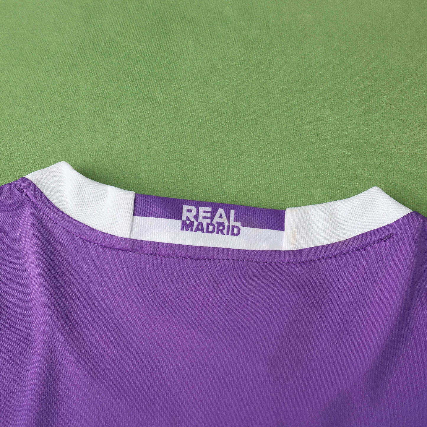 Real Madrid C.F. 2016-2017 Season Away Retro Football Jersey Trikot Maillot