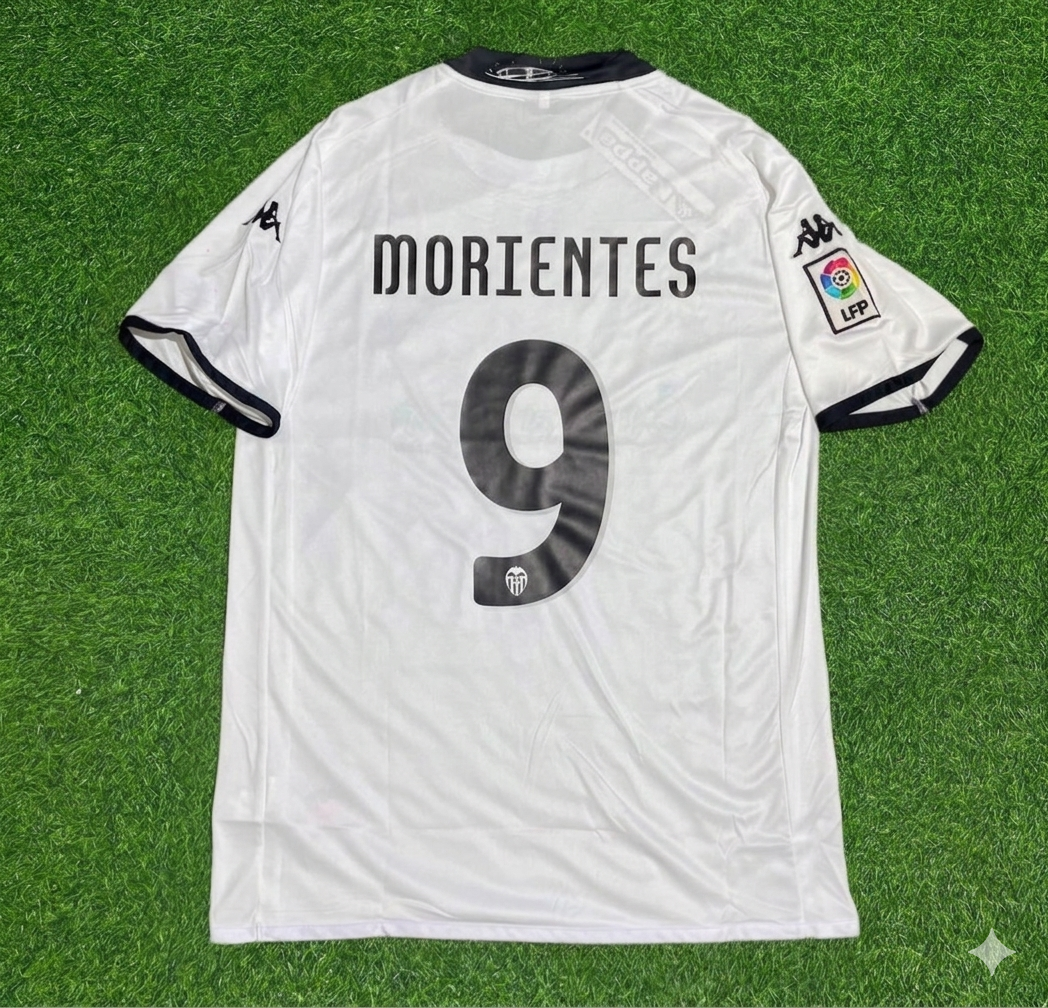Camiseta de fútbol retro blanca del Valencia de Fernando Morientes #9