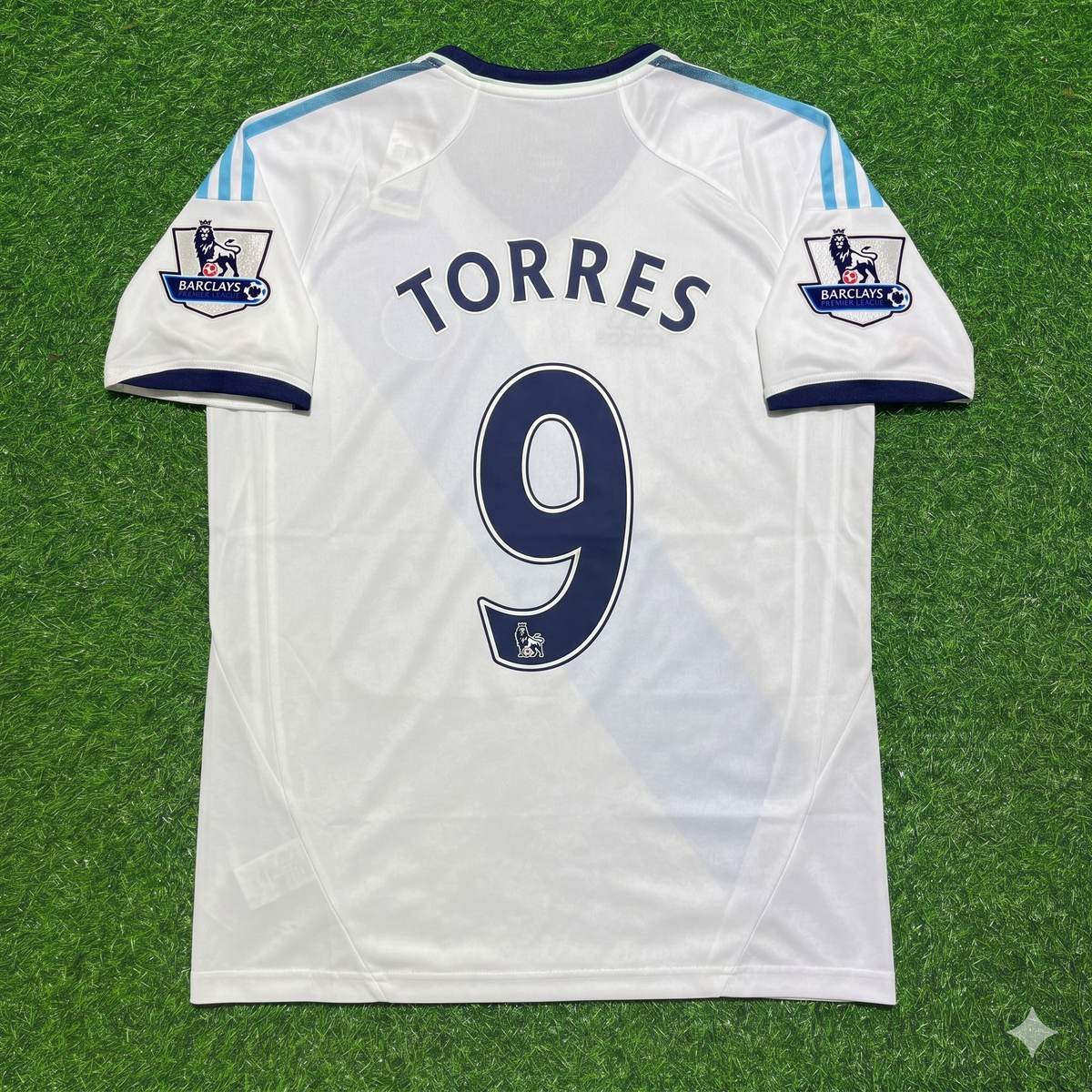 Chelsea White Retro Football Jersey – Fernando Torres