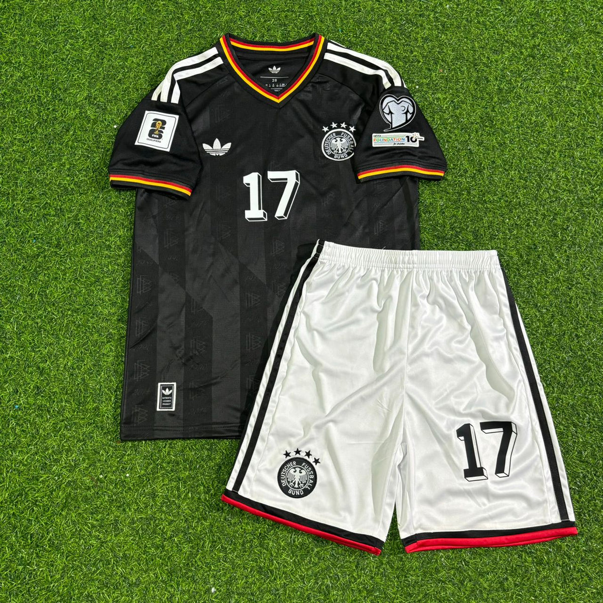 Maillot de football noir enfant Florian Wirtz #17 Allemagne Coupe du Monde 2026