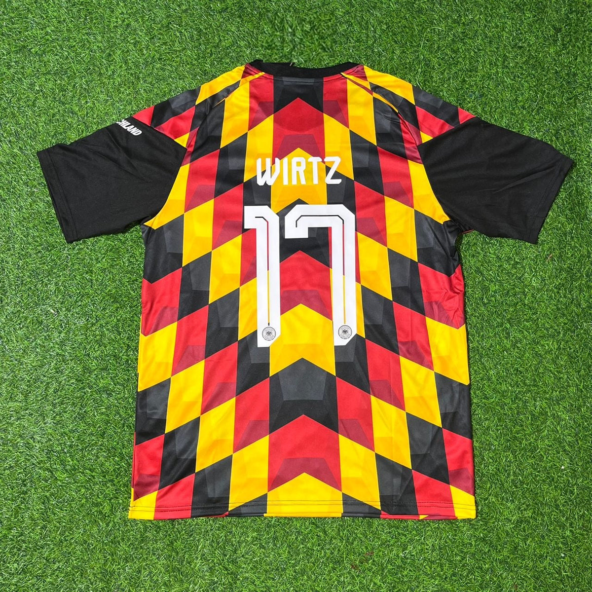 Florian Wirtz 17- Deutschland 2026 WM Fußball Trikot