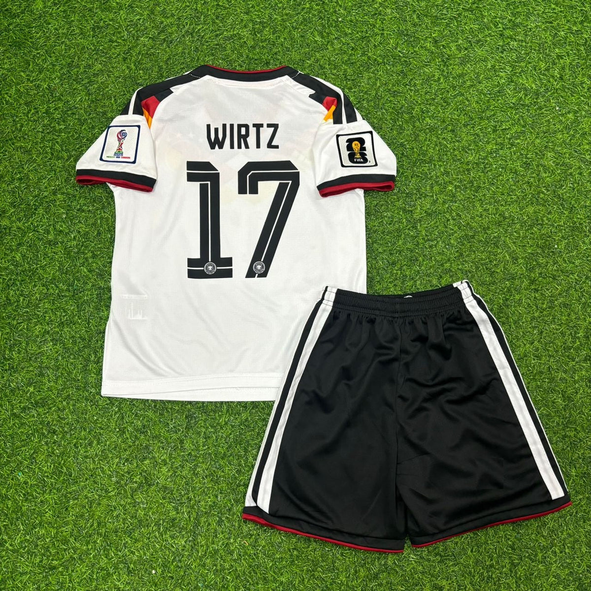 Maillot de football domicile enfant Allemagne Coupe du Monde 2026 Florian Wirtz