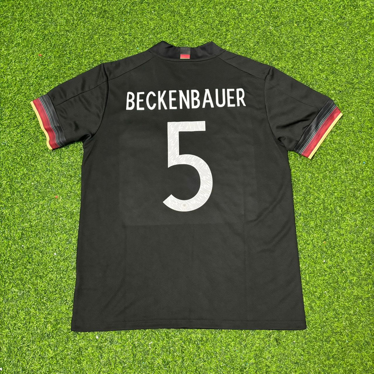 Maillot de football rétro Franz Beckenbauer Allemagne Noir