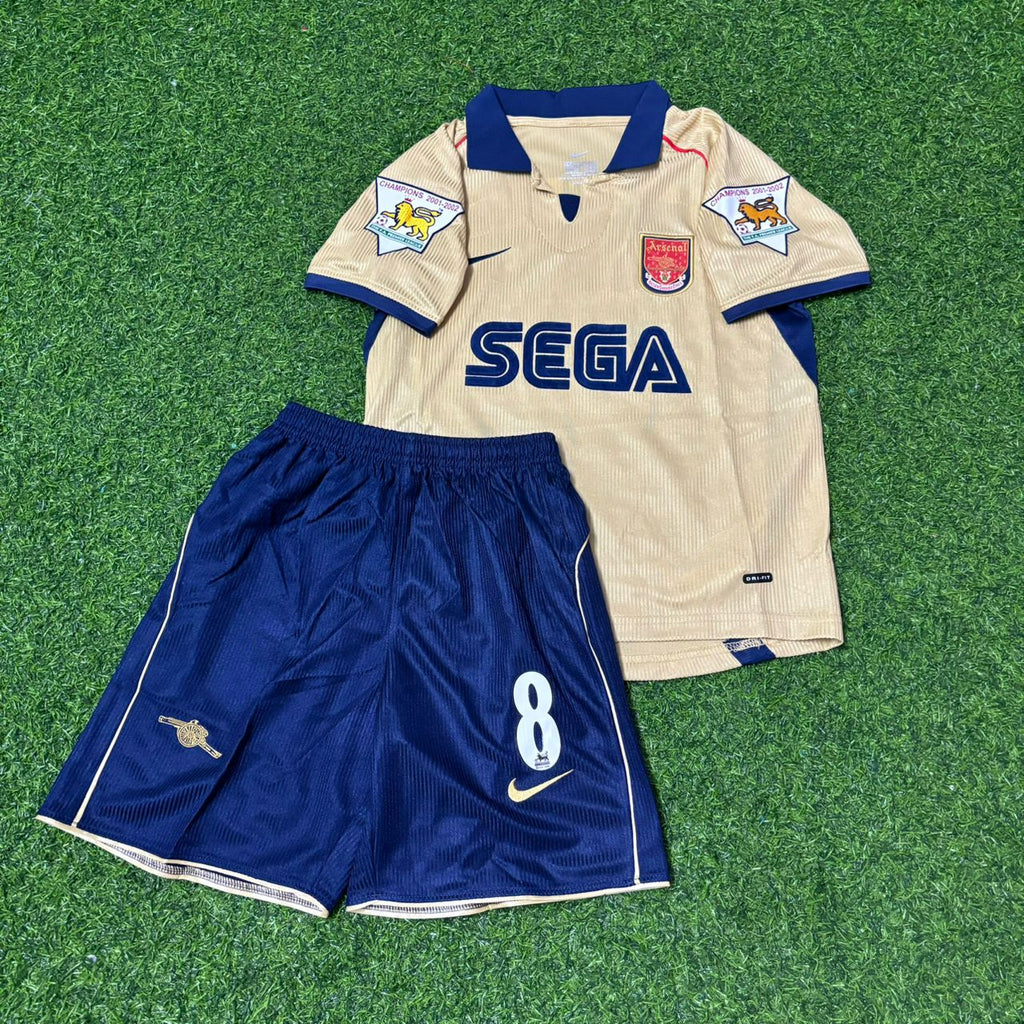 Maillot de foot rétro Freddie Ljungberg n°8 Arsenal 2001-2002 extérieur Golden Kids