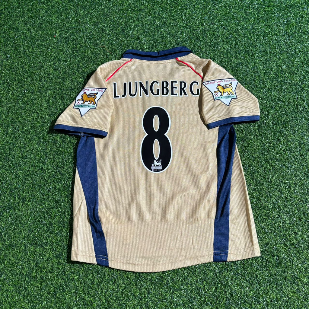 Maillot de foot rétro Freddie Ljungberg n°8 Arsenal 2001-2002 extérieur Golden Kids