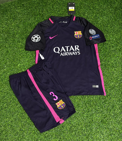 Maillot de football rétro enfant Gerard Piqué Barcelone 2014/15 noir et rose