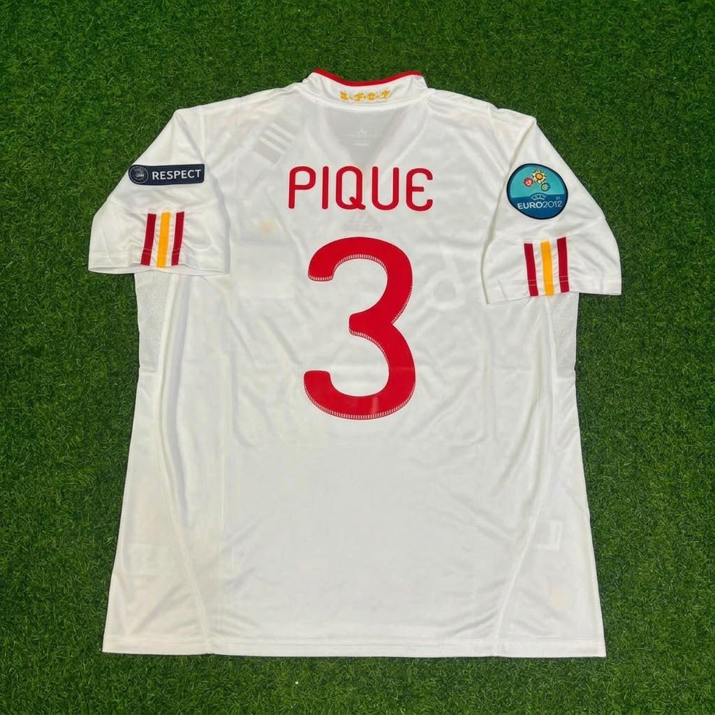 Maillot Rétro de Football Gerard Piqué Espagne EURO 2012 Finale
