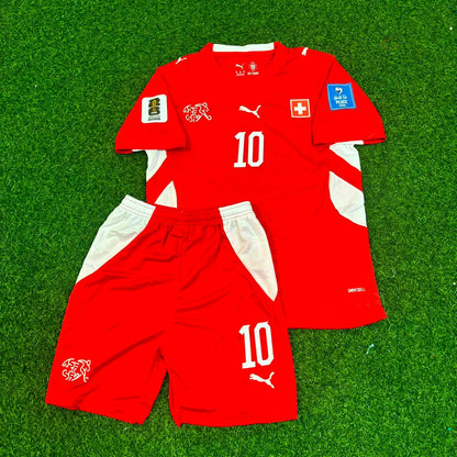 Granit Xhaka n° 10 Suisse Coupe du Monde 2026 Maillot Enfant