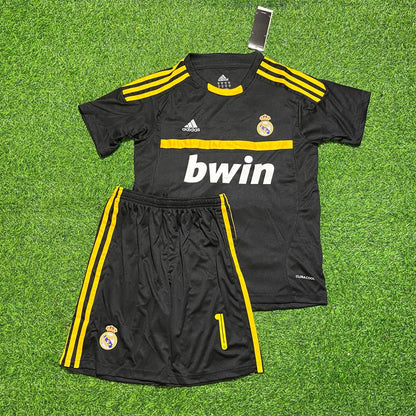 Iker Casillas Real Madrid 2011/2012 Goalkeeper Black Retro KIDS Football Jersey