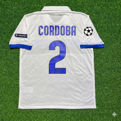 Camiseta de fútbol retro blanca del Inter 2009/2010 de Iván Córdoba