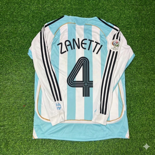 Camiseta de fútbol retro de manga larga de Argentina para el Mundial 2006 – Javier Zanetti 4