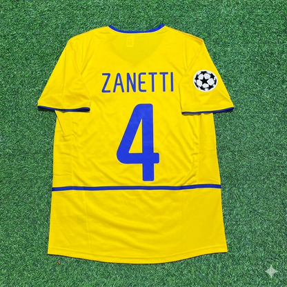 Camiseta de fútbol retro amarilla del Inter de Milán 2002-2003 de Javier Zanetti
