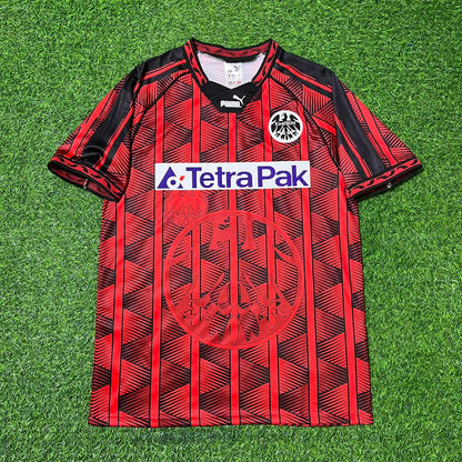 Tony Yeboah Eintracht Frankfurt Retro Fußballtrikot