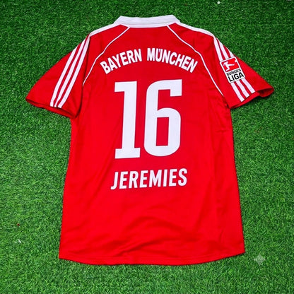 Maillot de football rétro domicile rouge Bayern Munich Bundesliga 2005/06 – Jens Jeremies