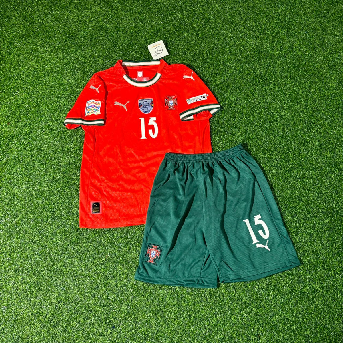 Maillot de football rouge enfant João Neves Portugal Champion
