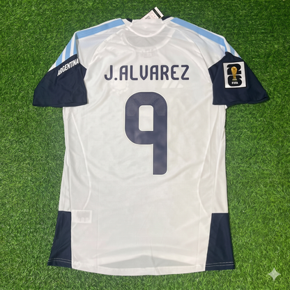 Maillot de football Julian Alvarez Argentine Coupe du Monde 2026 version joueur blanc nouvelle saison