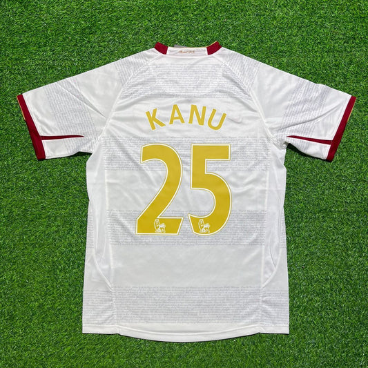 Maillot de football rétro blanc extérieur Kanu Arsenal 2004-2005