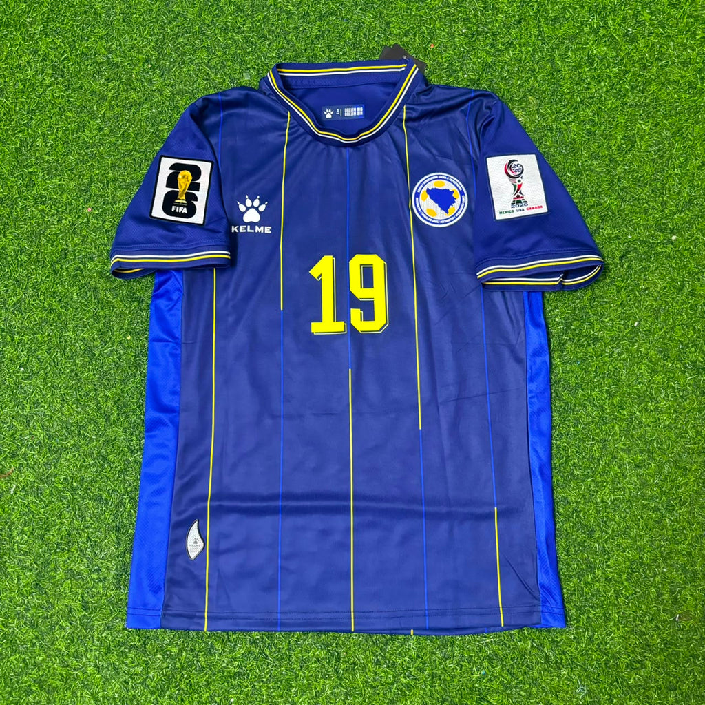 Kerim Alajbegovic Bosnien und Herzegowina WM 2026 Blaues Fußballtrikot